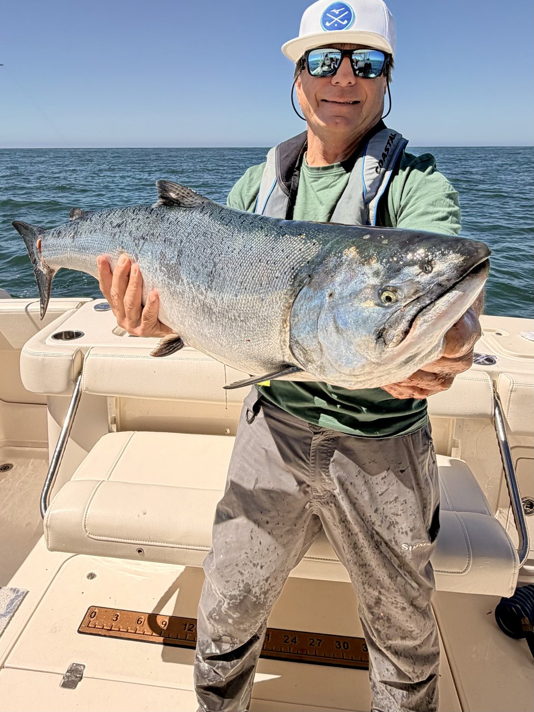 Solid king on slip.net - sunny Gate day.
